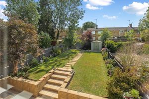 Woodgreen Avenue